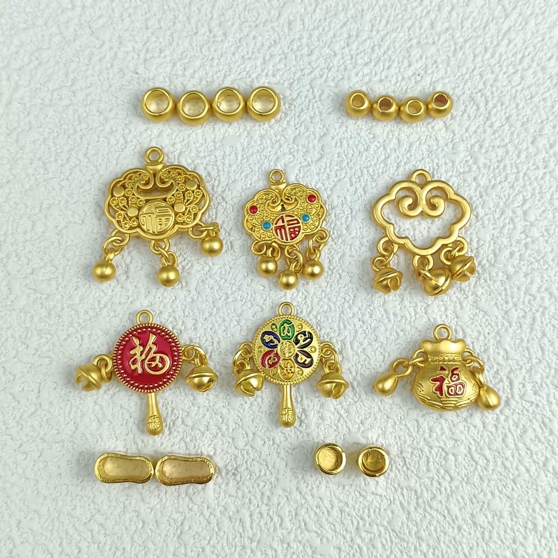 Long-term color sand gold ancient French gold long life lock necklace rattle pendant diy accessories manufacturers wholesale