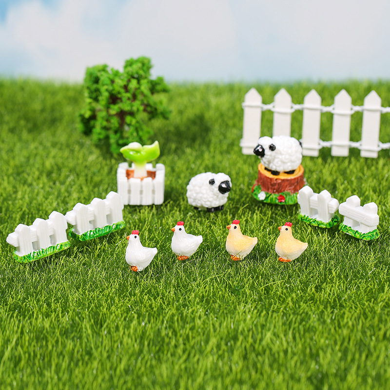 New Rooster Hen Moss Micro Landscape Decorative Ornaments Fence Tree Pier Zakka Groceries Resin Ornaments
